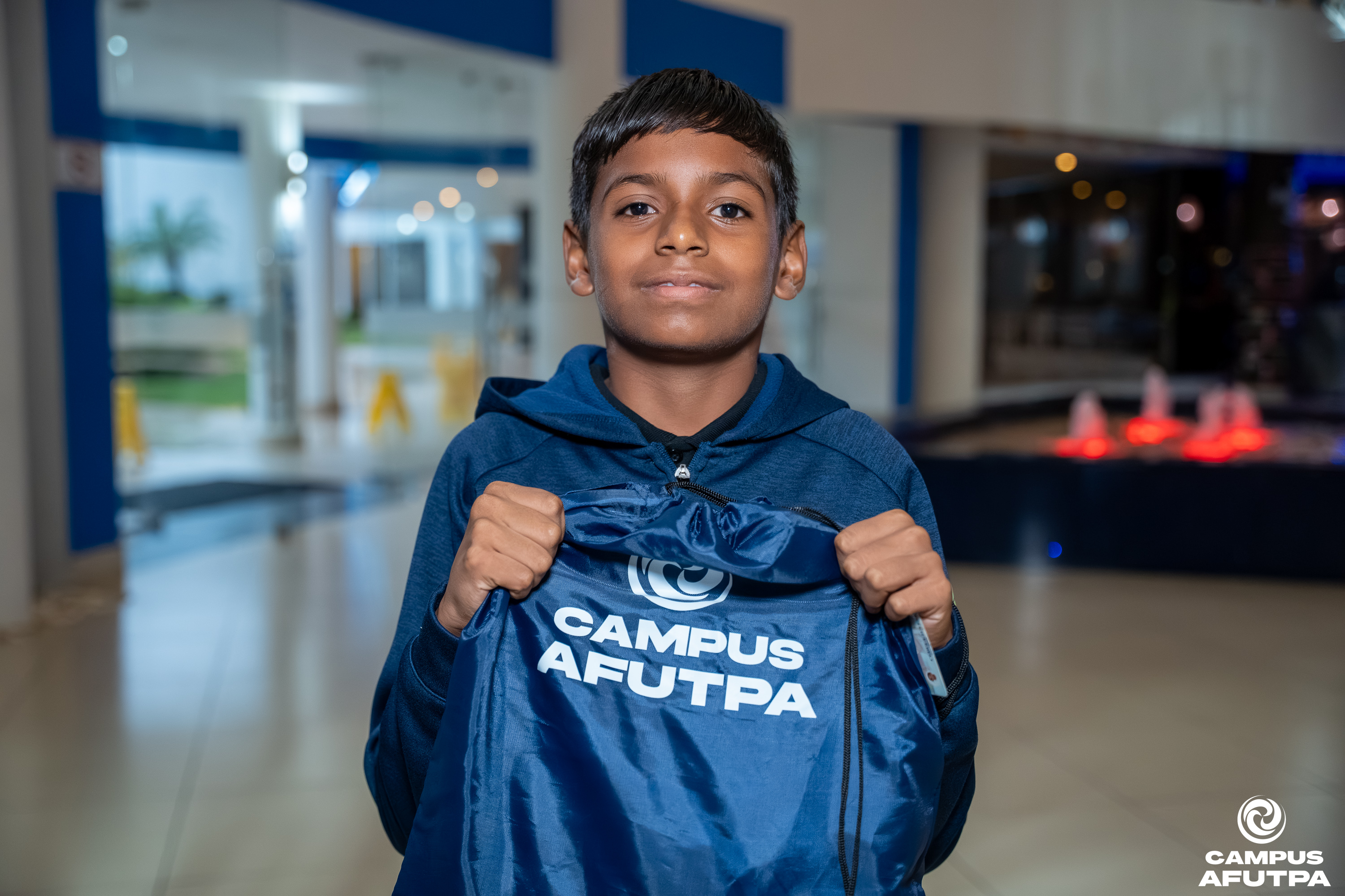 ENTREGA DE UNIFORMES — 16