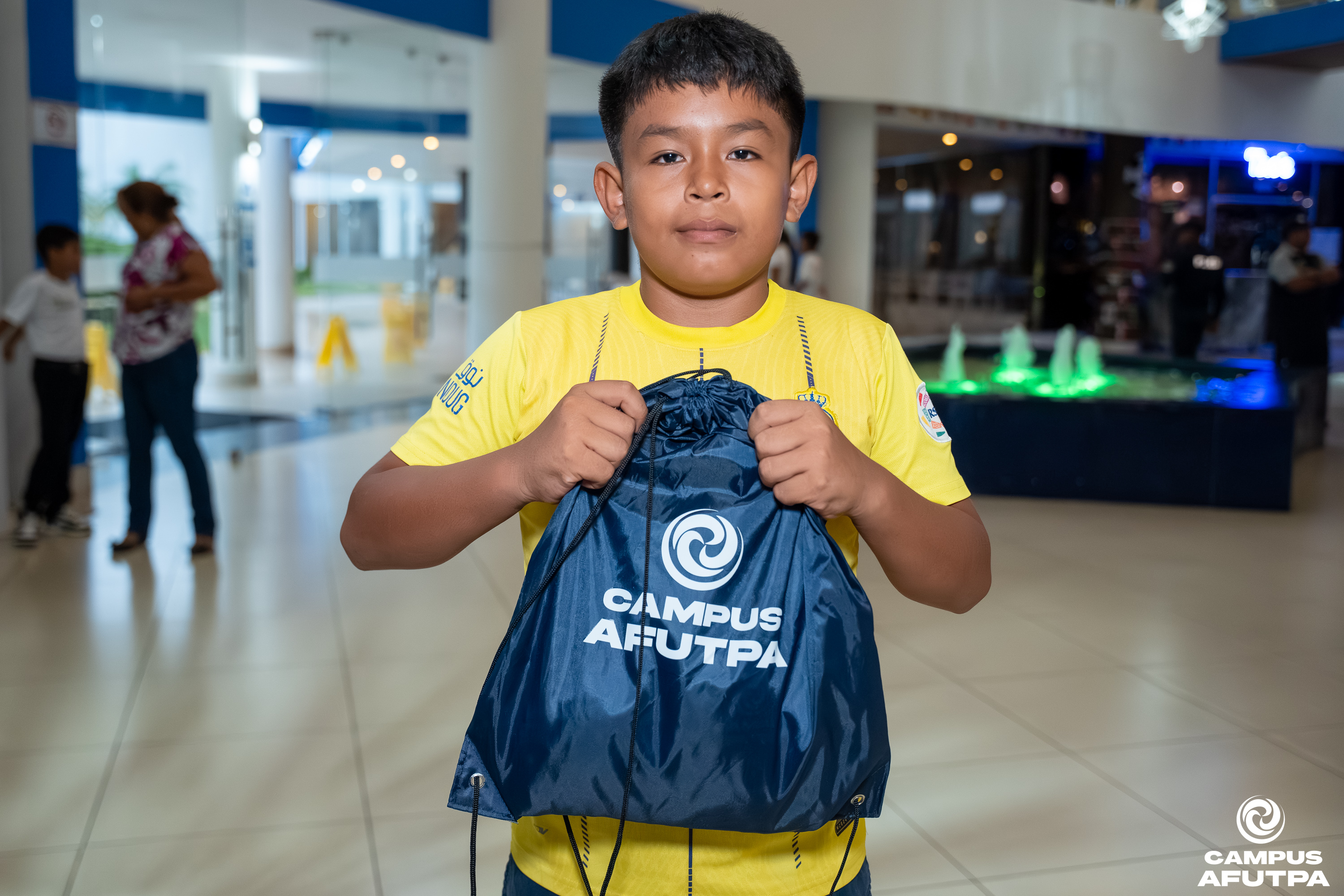 ENTREGA DE UNIFORMES — 19