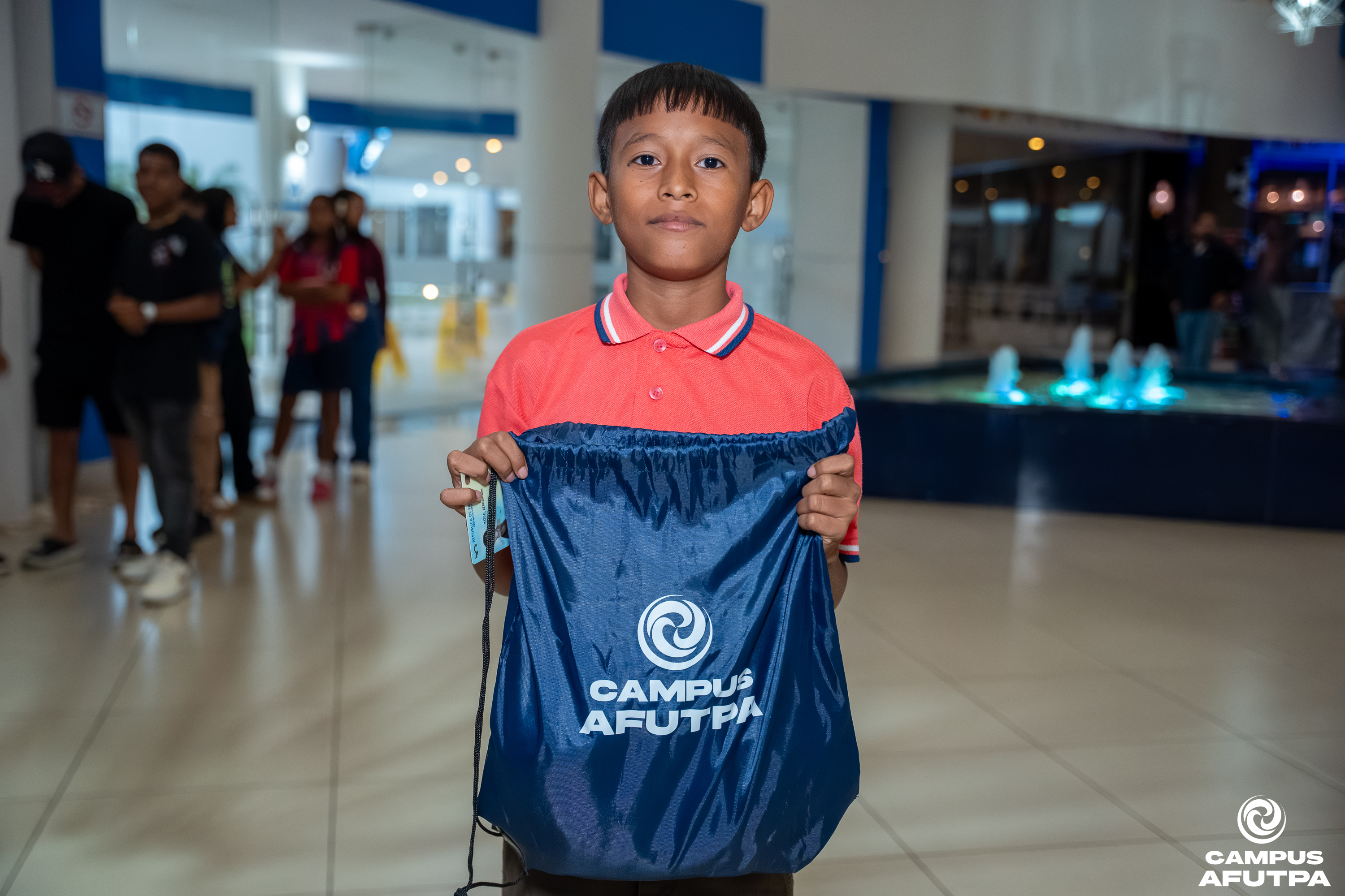 ENTREGA DE UNIFORMES — 29
