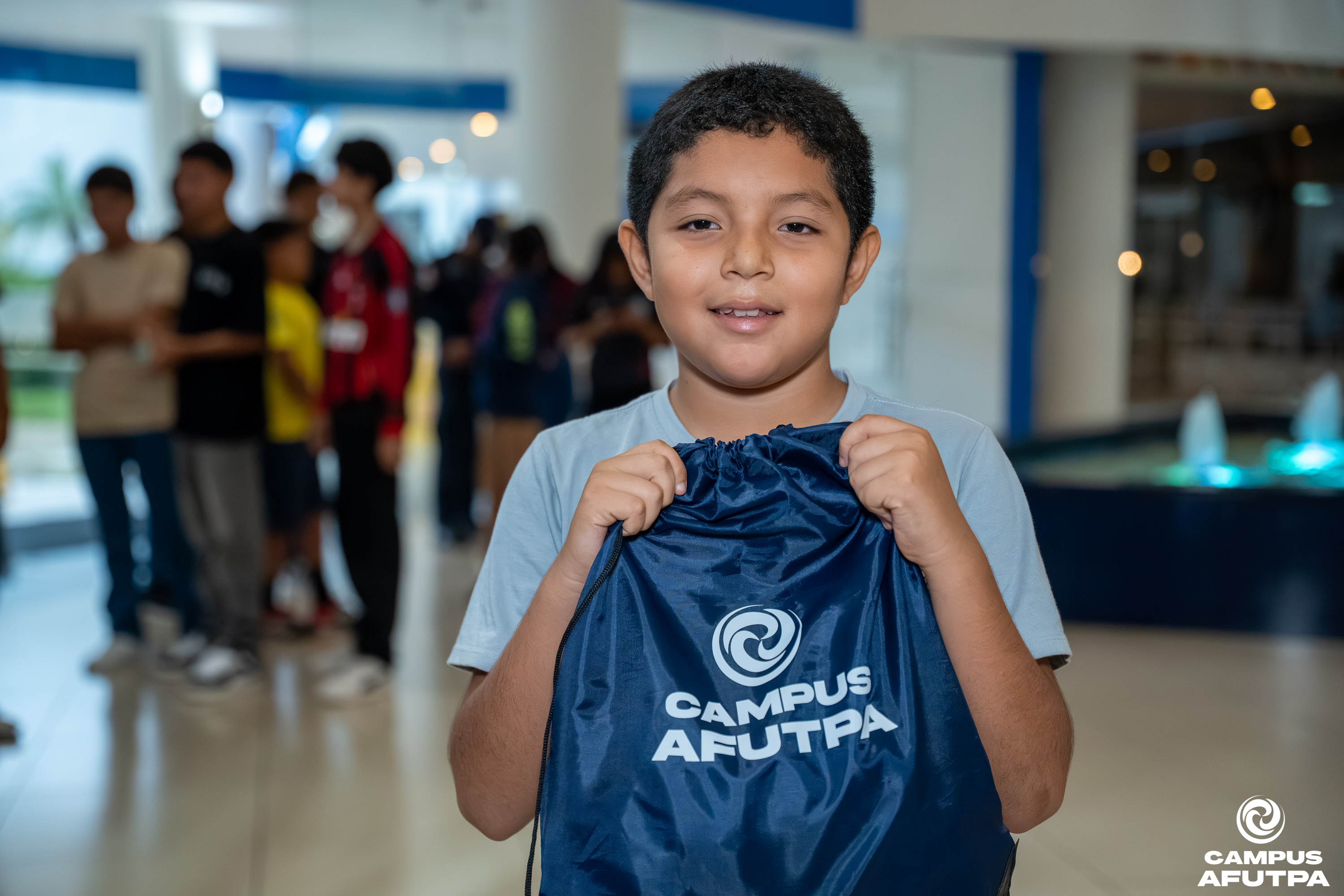 ENTREGA DE UNIFORMES — 37