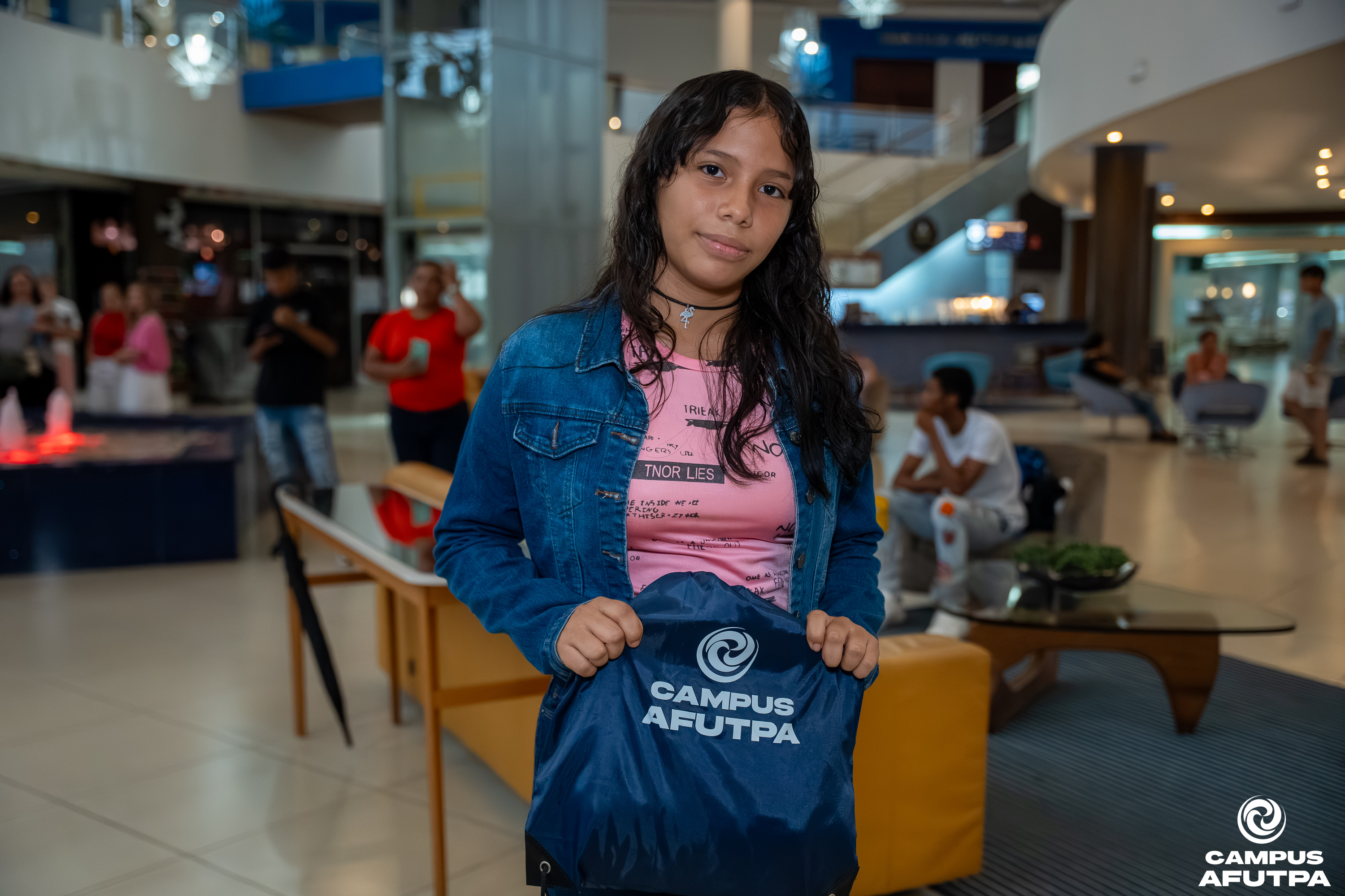 ENTREGA DE UNIFORMES — 47