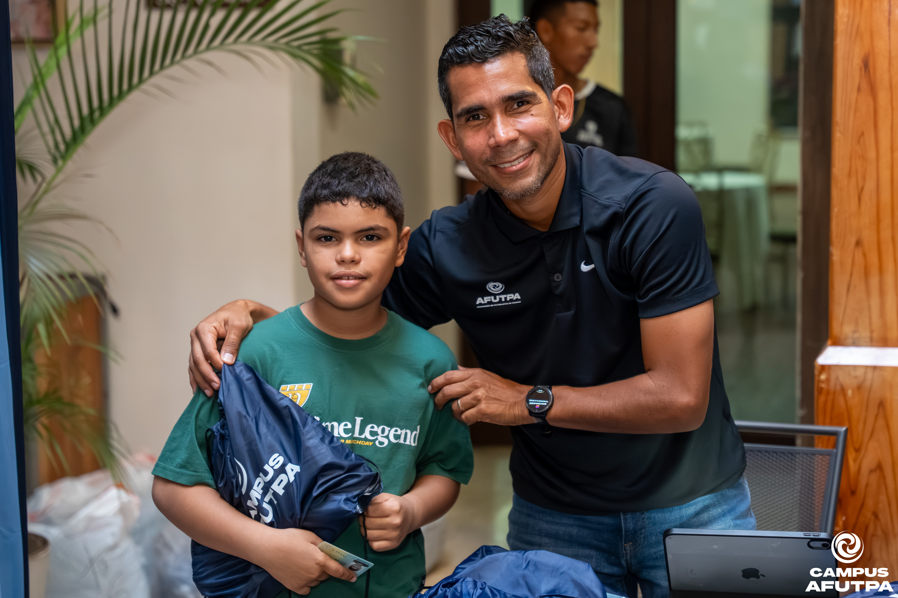 ENTREGA DE UNIFORMES — 20