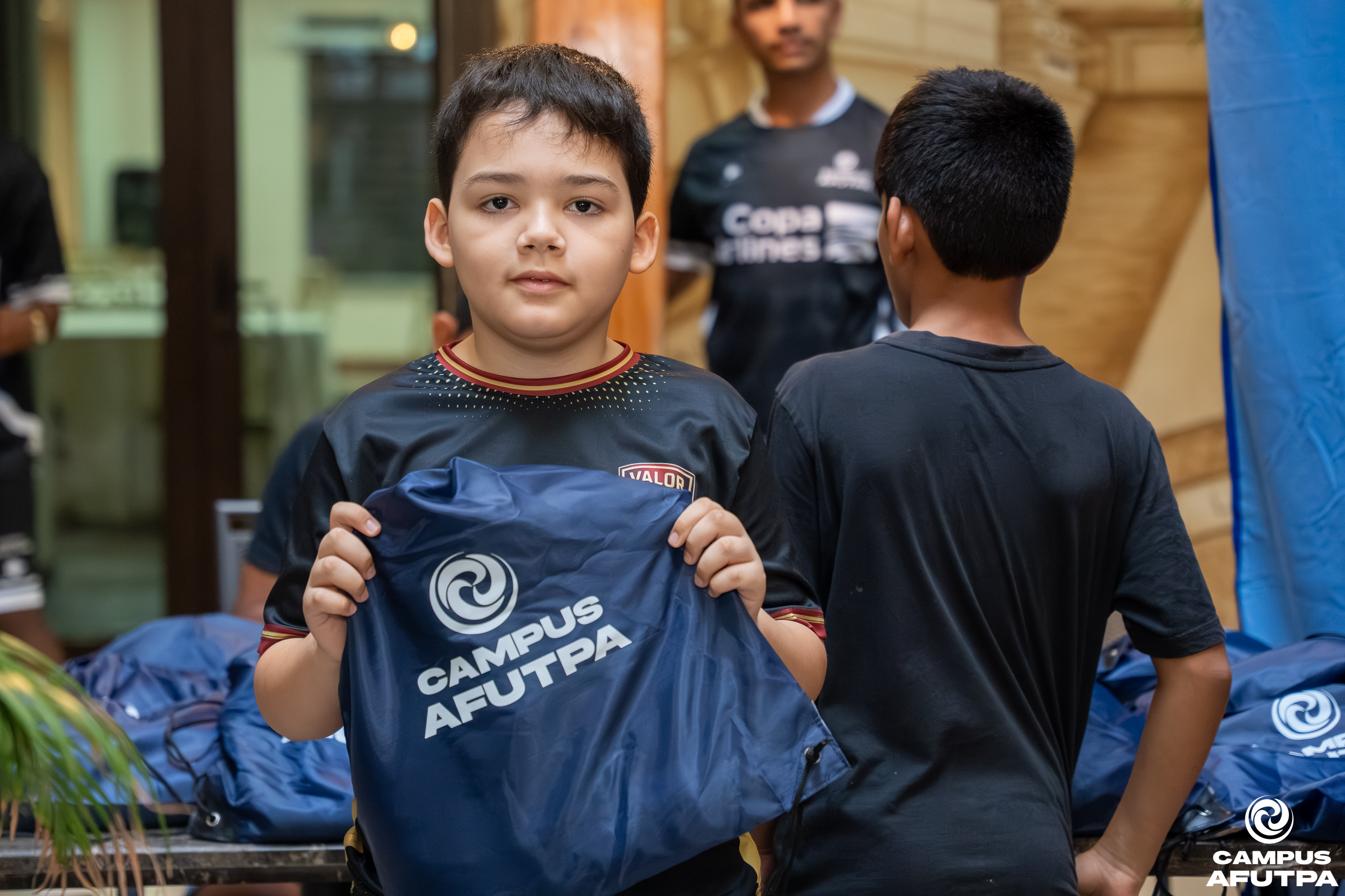 ENTREGA DE UNIFORMES — 28