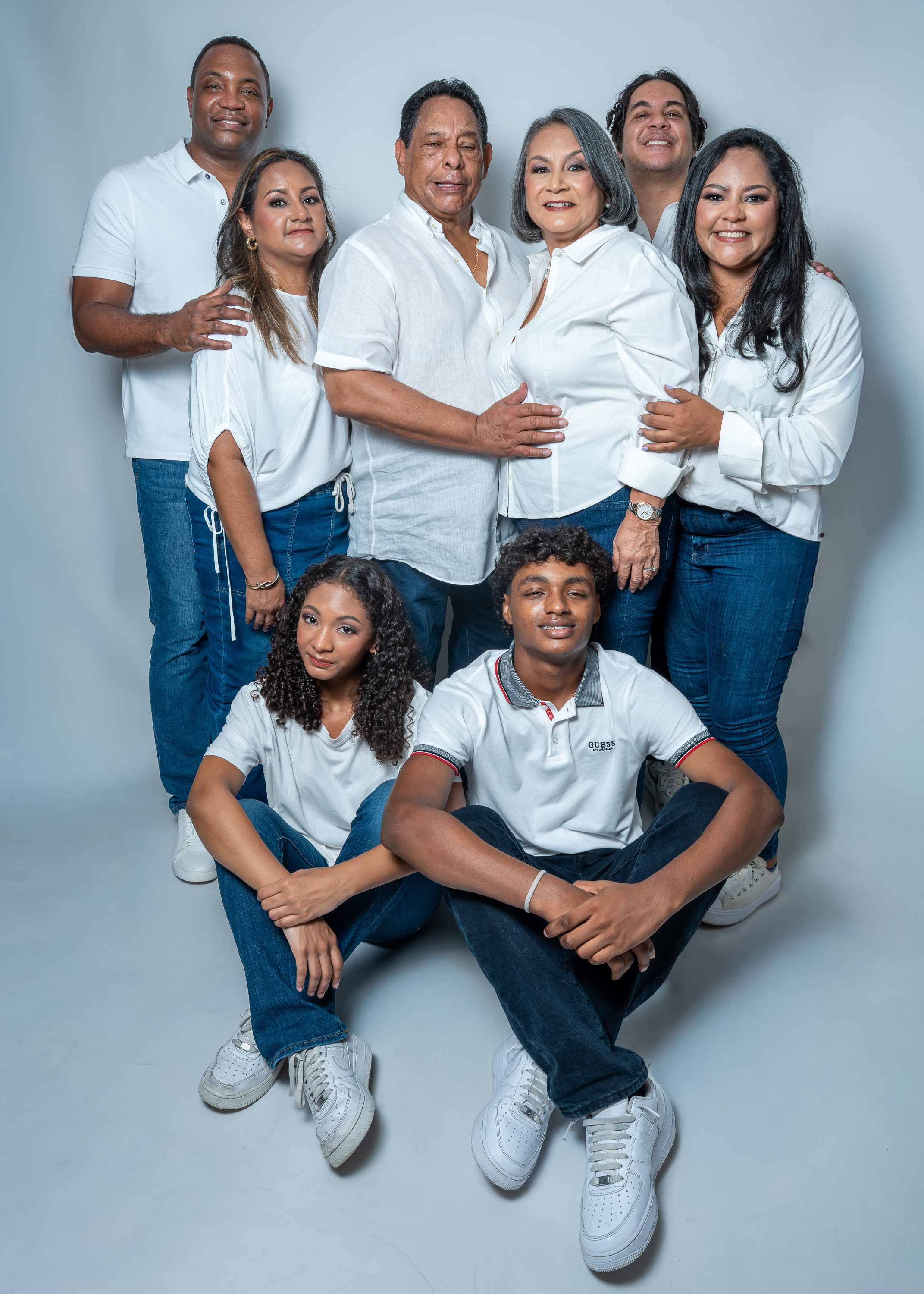 FAMILIA GUARDIA SEALES — 40