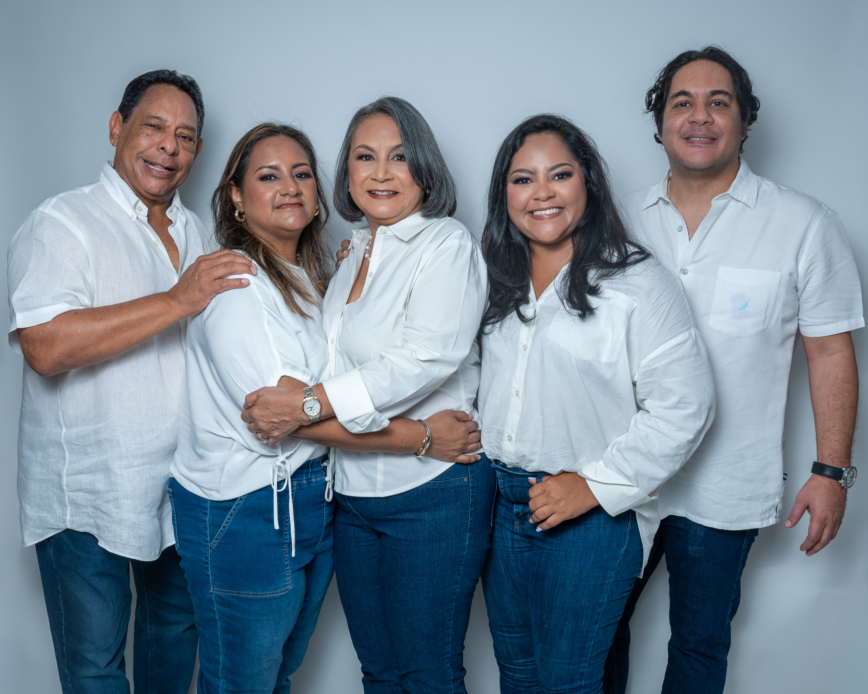 FAMILIA GUARDIA SEALES — 45