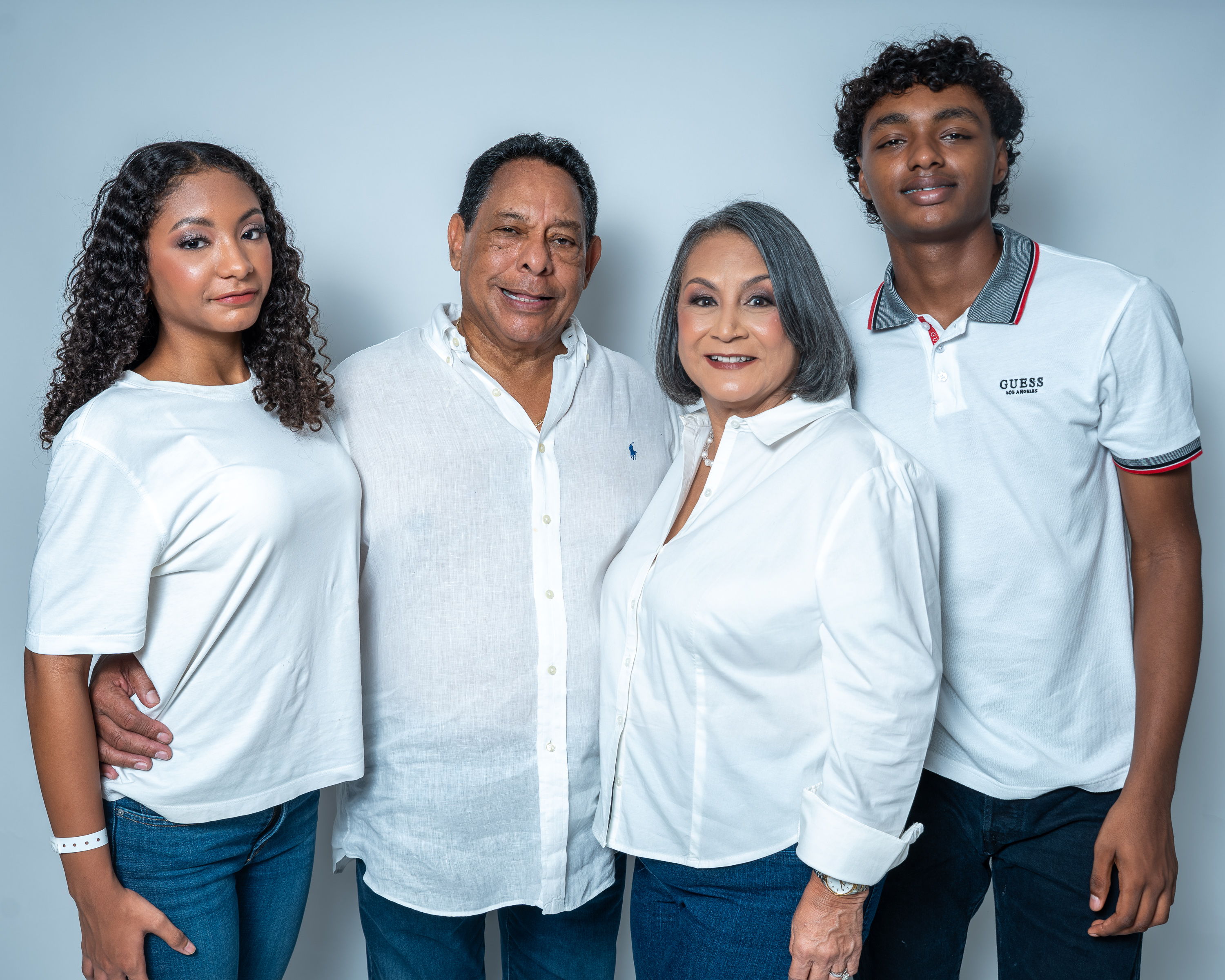 FAMILIA GUARDIA SEALES — 46