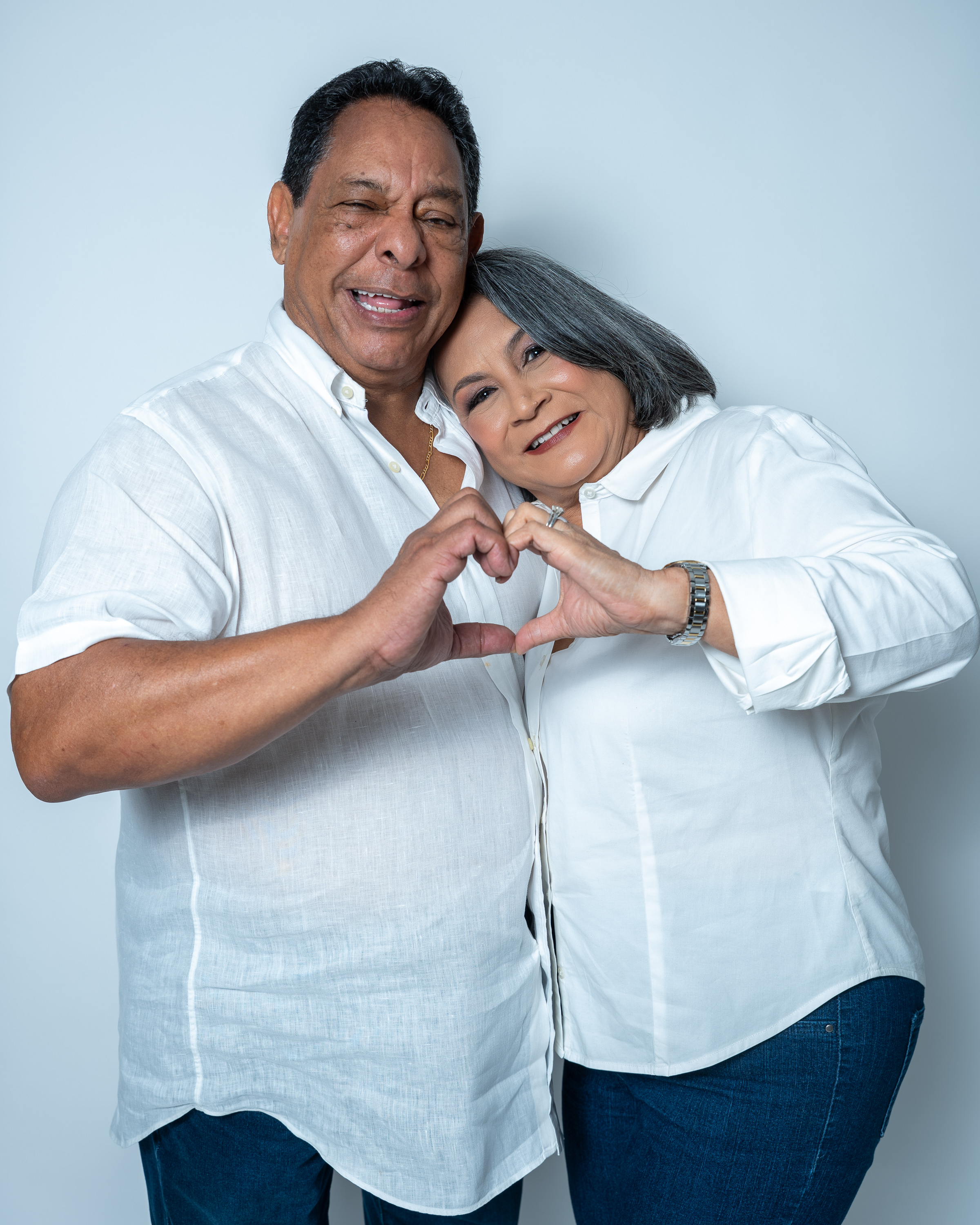 FAMILIA GUARDIA SEALES — 54