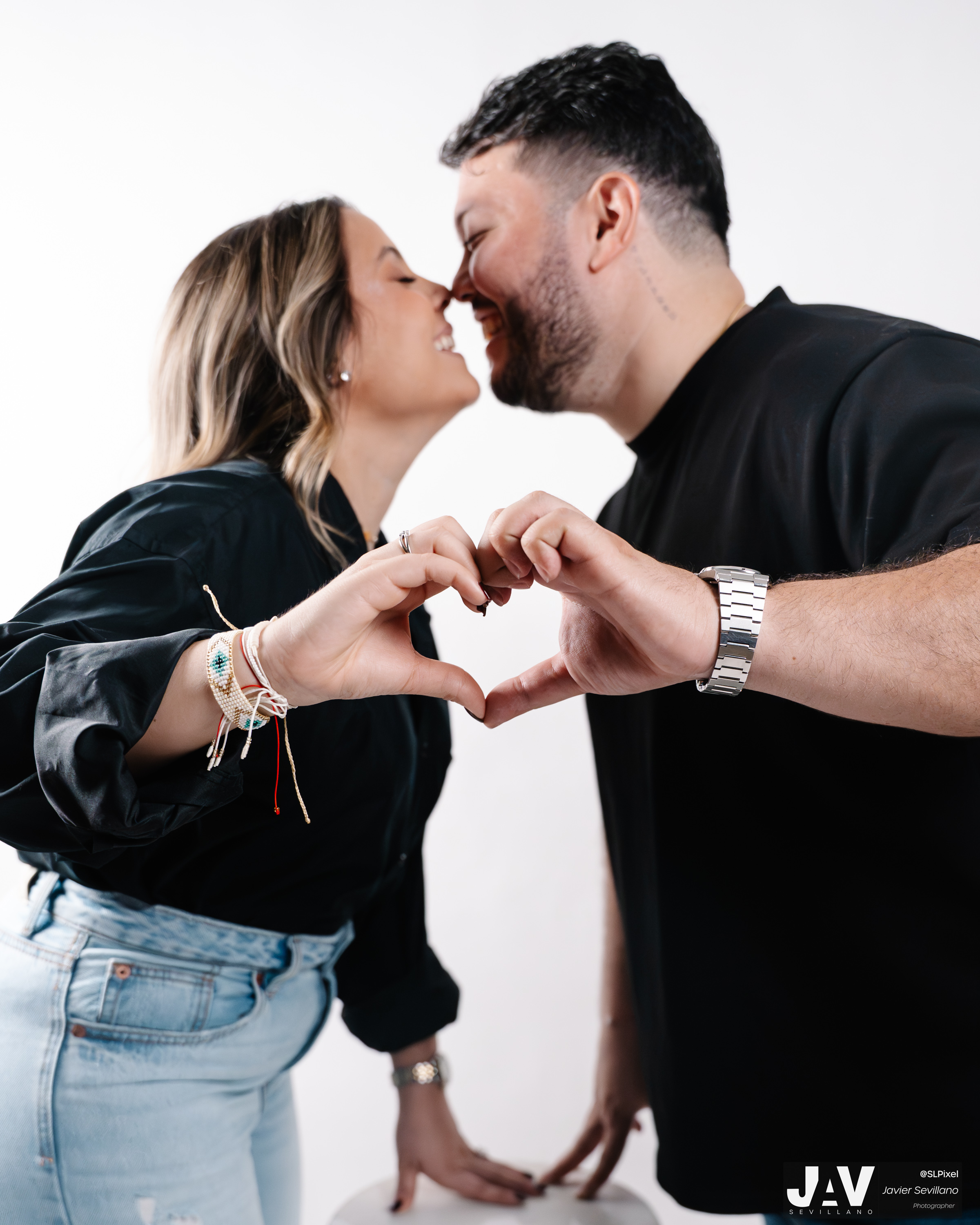 JENNIFER Y CARLOS