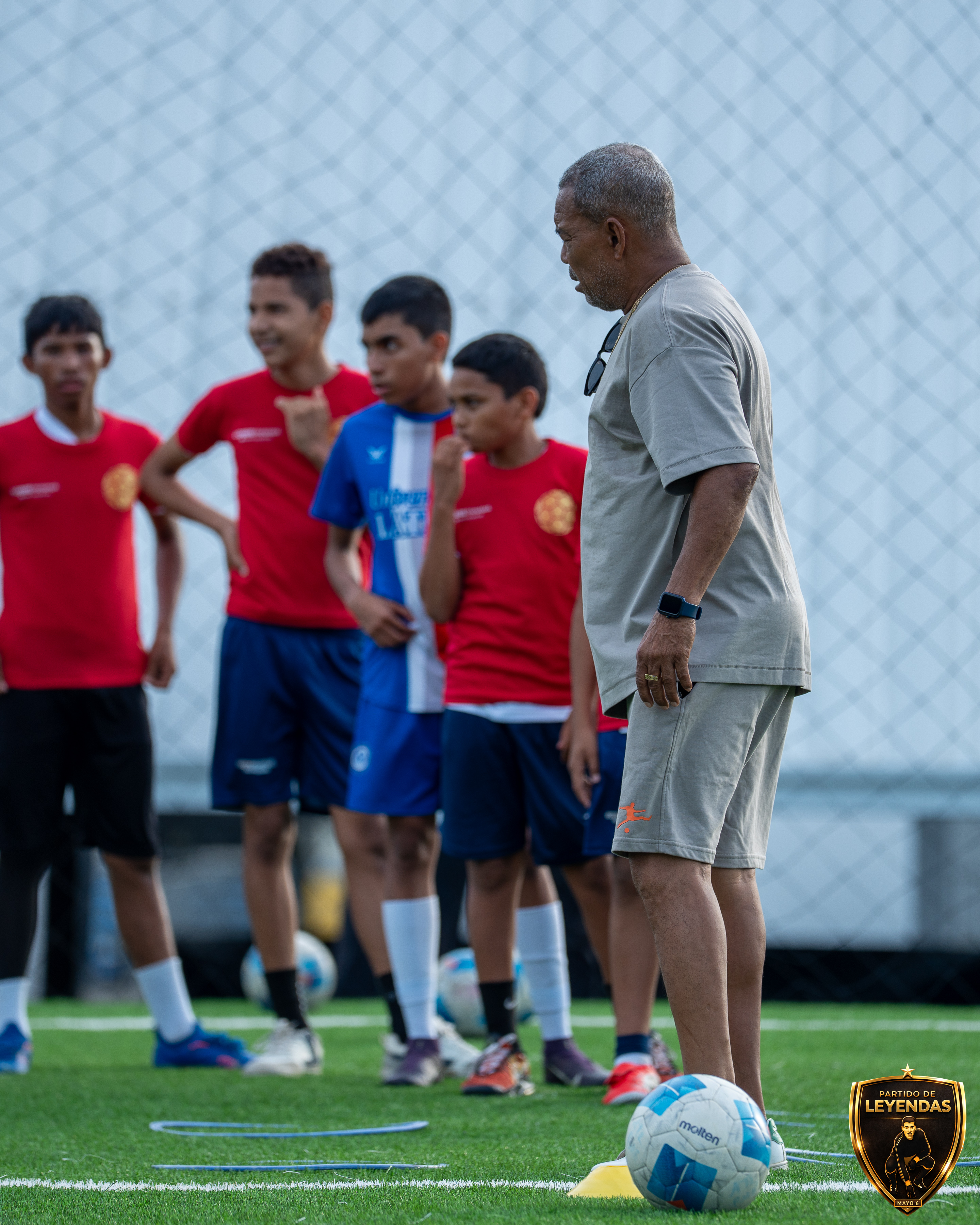 PARTIDO DE LEYENDAS 2026 - CLÍNICA DE FÚTBOL — 65