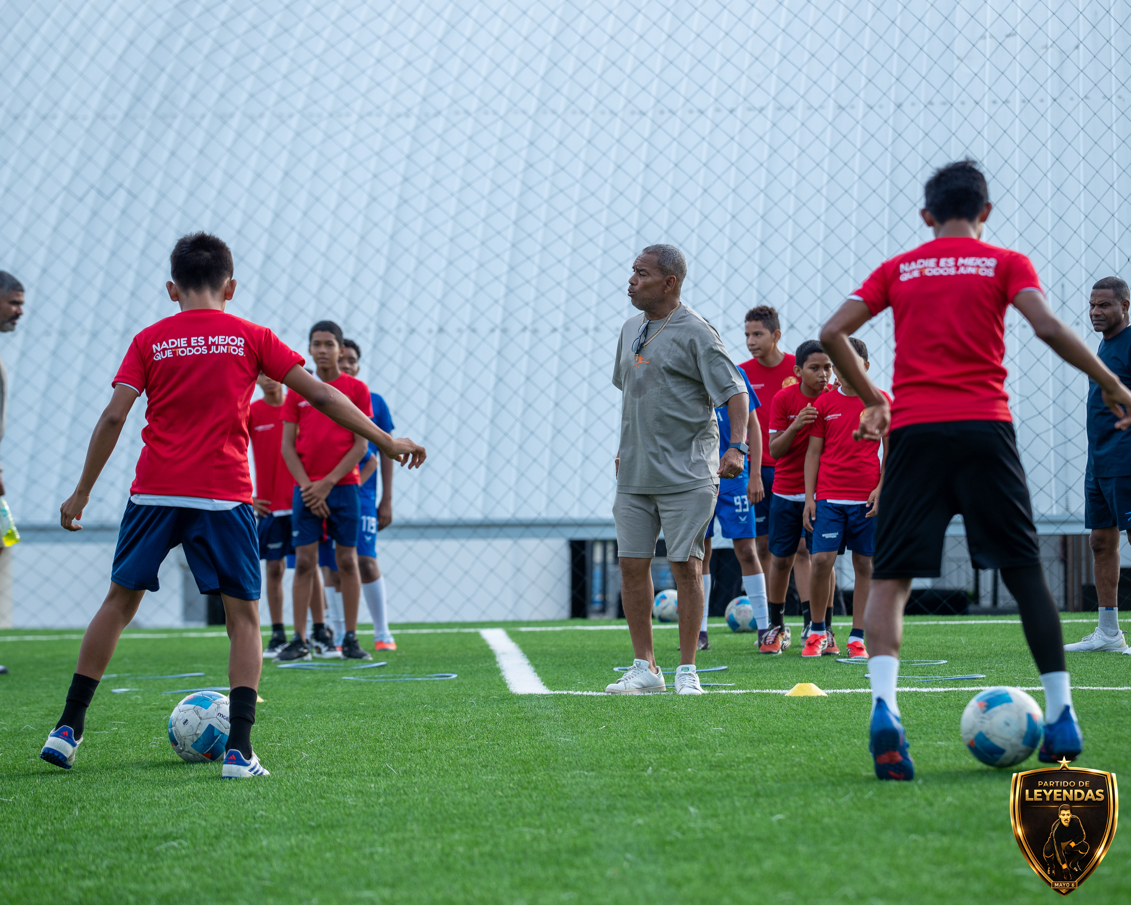 PARTIDO DE LEYENDAS 2026 - CLÍNICA DE FÚTBOL — 66