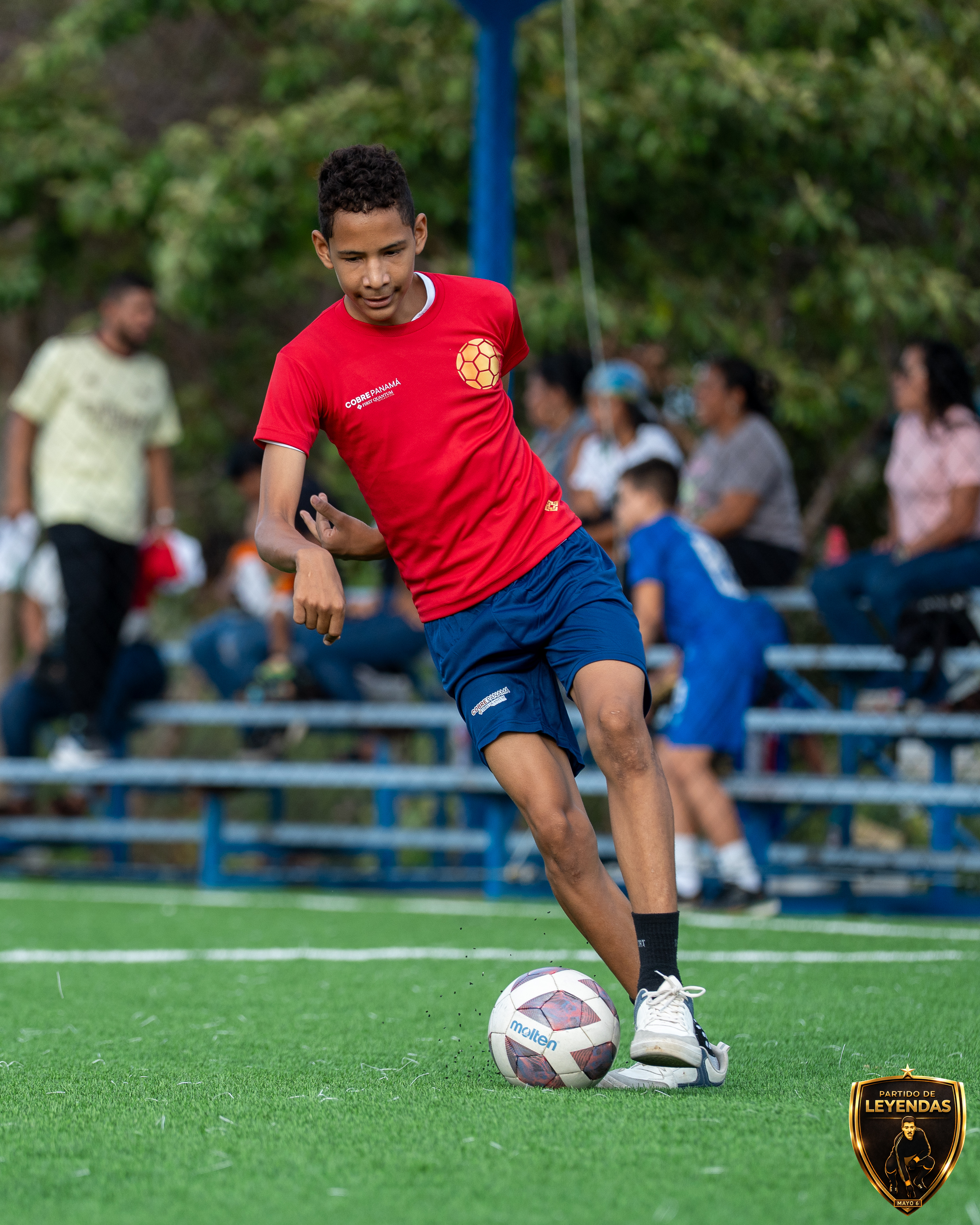 PARTIDO DE LEYENDAS 2026 - CLÍNICA DE FÚTBOL — 77
