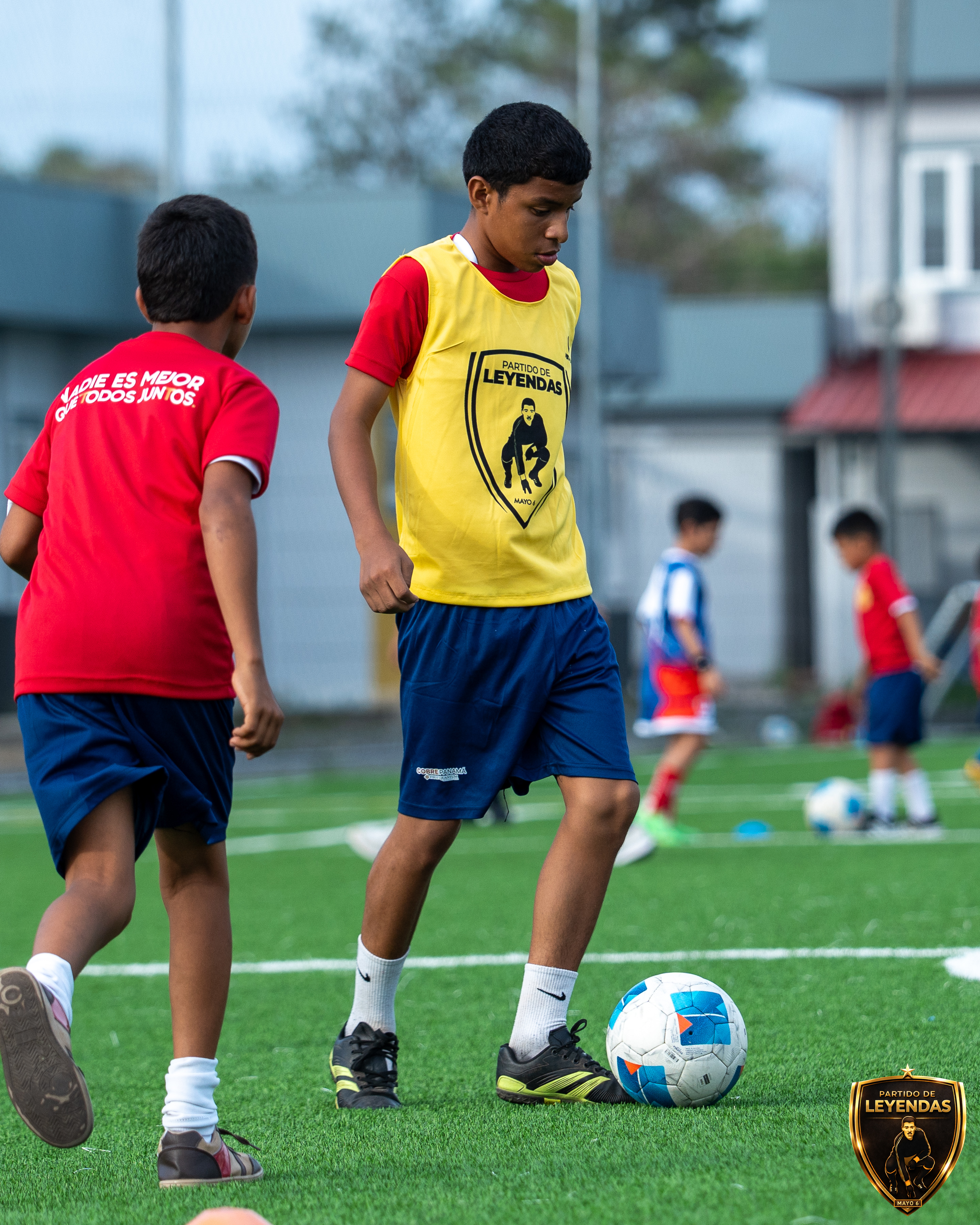 PARTIDO DE LEYENDAS 2026 - CLÍNICA DE FÚTBOL — 78