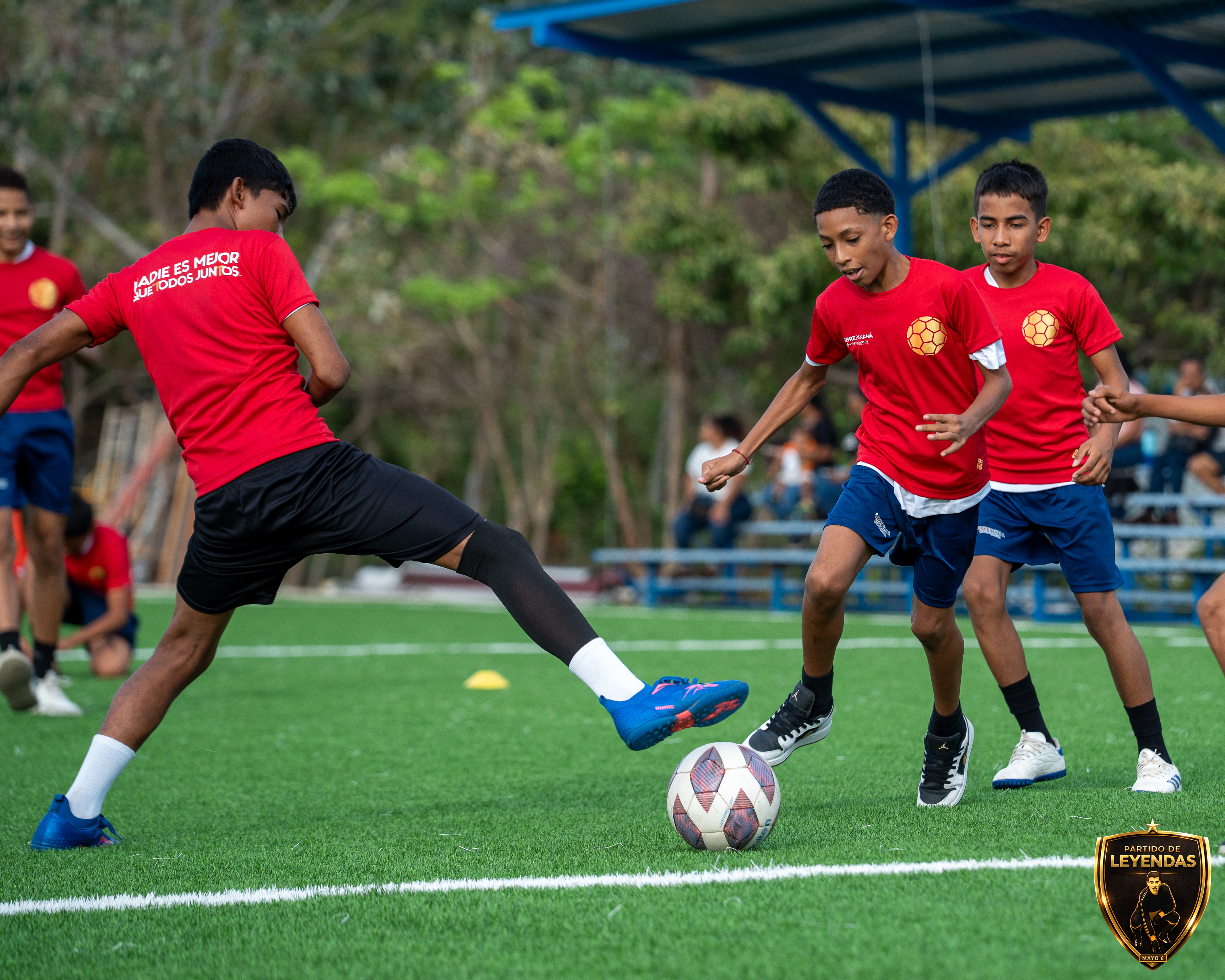 PARTIDO DE LEYENDAS 2026 - CLÍNICA DE FÚTBOL — 79